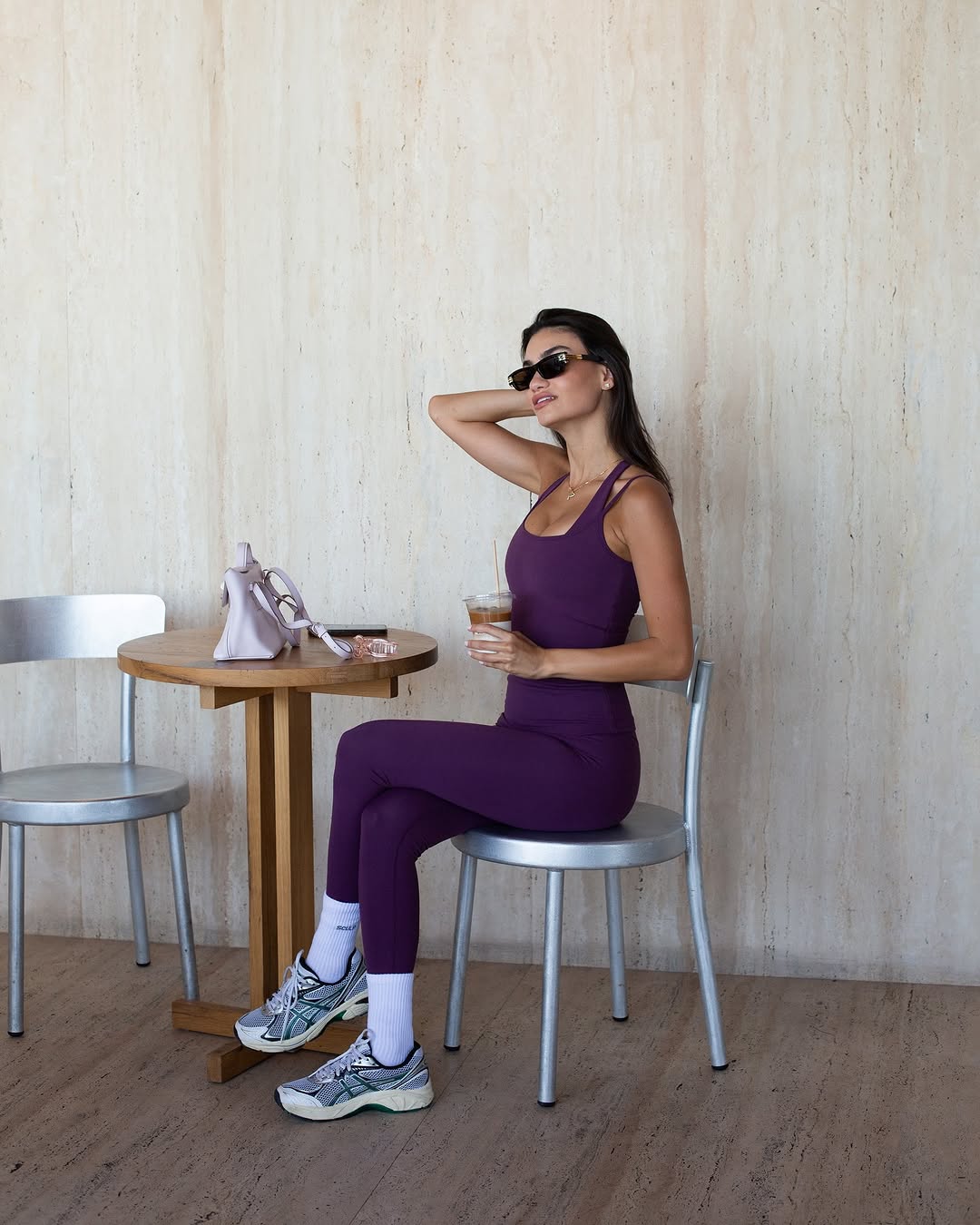 Guía de Compras al Por Mayor de Ropa de Yoga 2025: Cómo Elegir Fabricantes Confiables